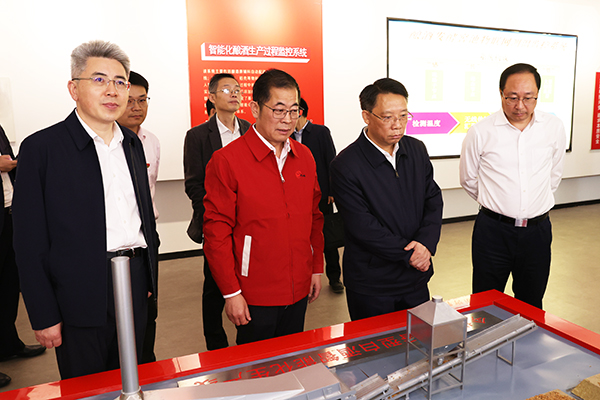 2023年10月17日，江苏省委常委、政法委书记刘建洋调研金年会